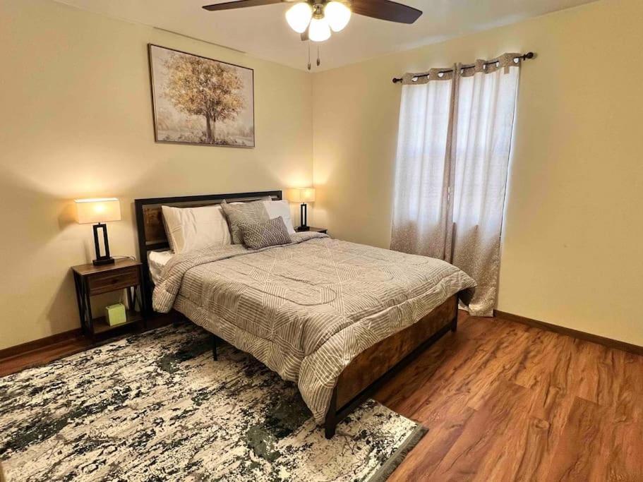 Apartment Beautiful 2br Apartment. Black-out Curtains Peoria